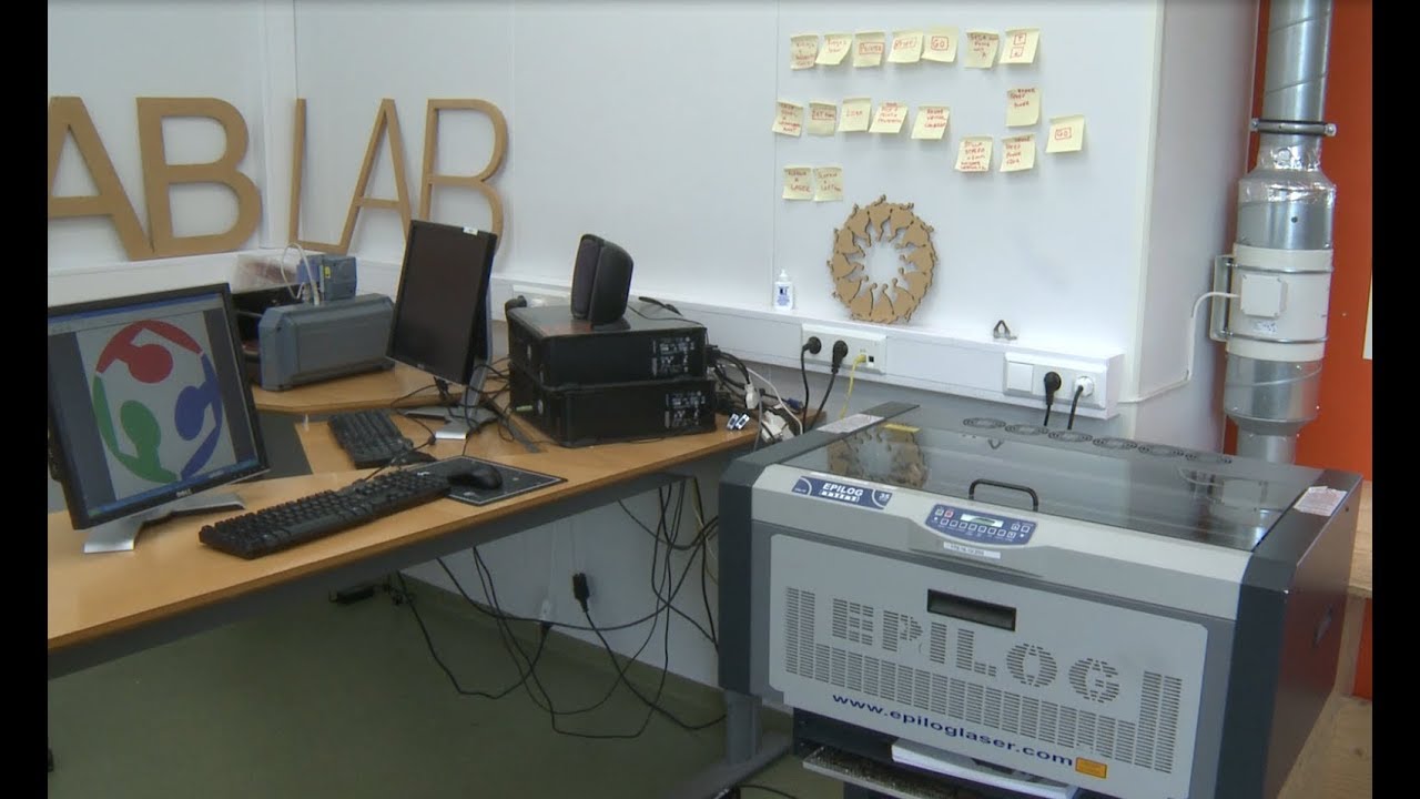 Laserskurður í Epilog mini helix Fab Lab