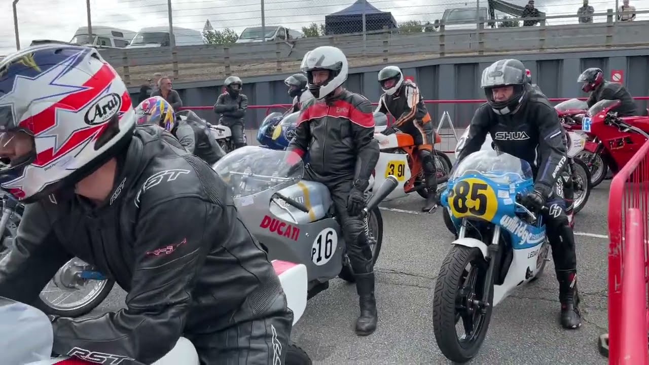 Classic Motorcycle Racing: Donington Bike Festival 2023 Highlights