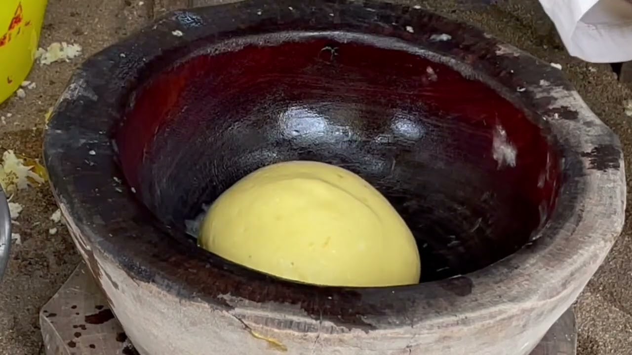 Le vrai foutou ivoirien pilé par un homme