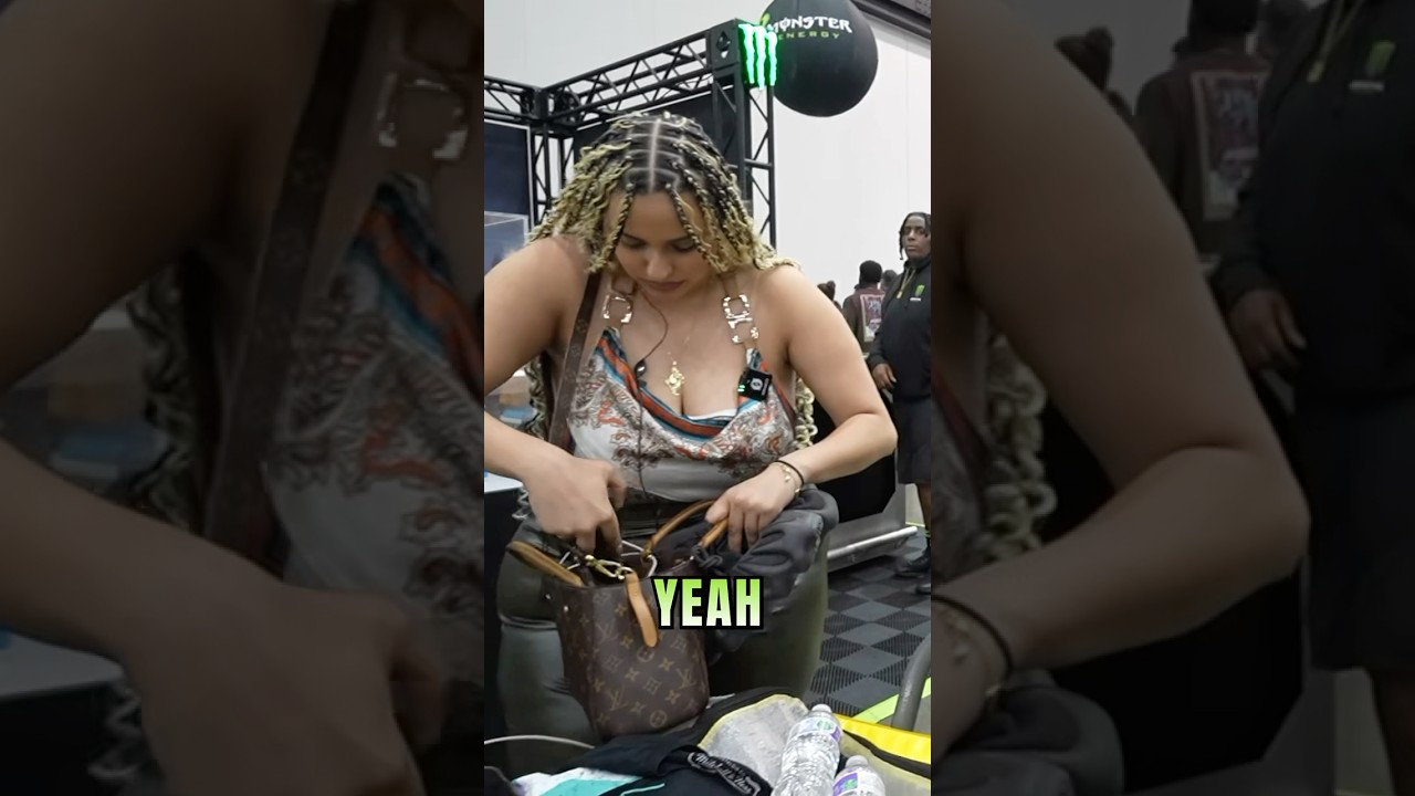 Found someone selling Yeezys at ATL Sneakercon!! Copped a steal✨ 