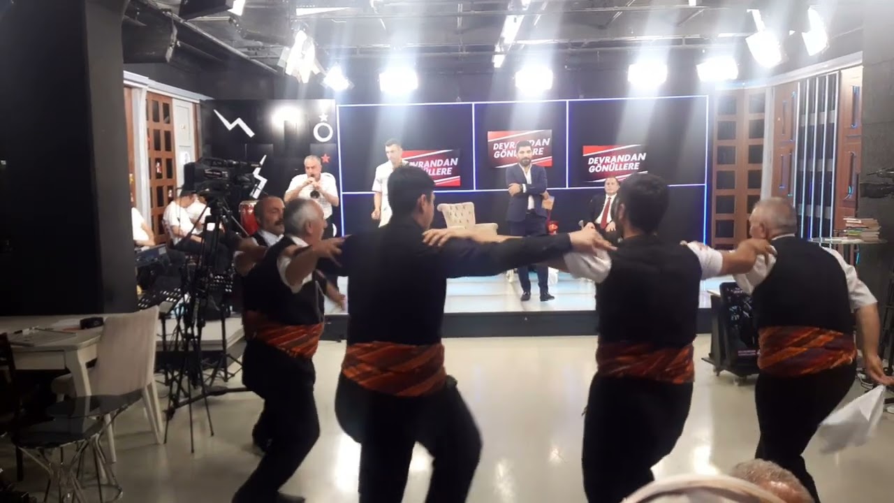 Bayburt Sarıhan Köyü folklor ekibi