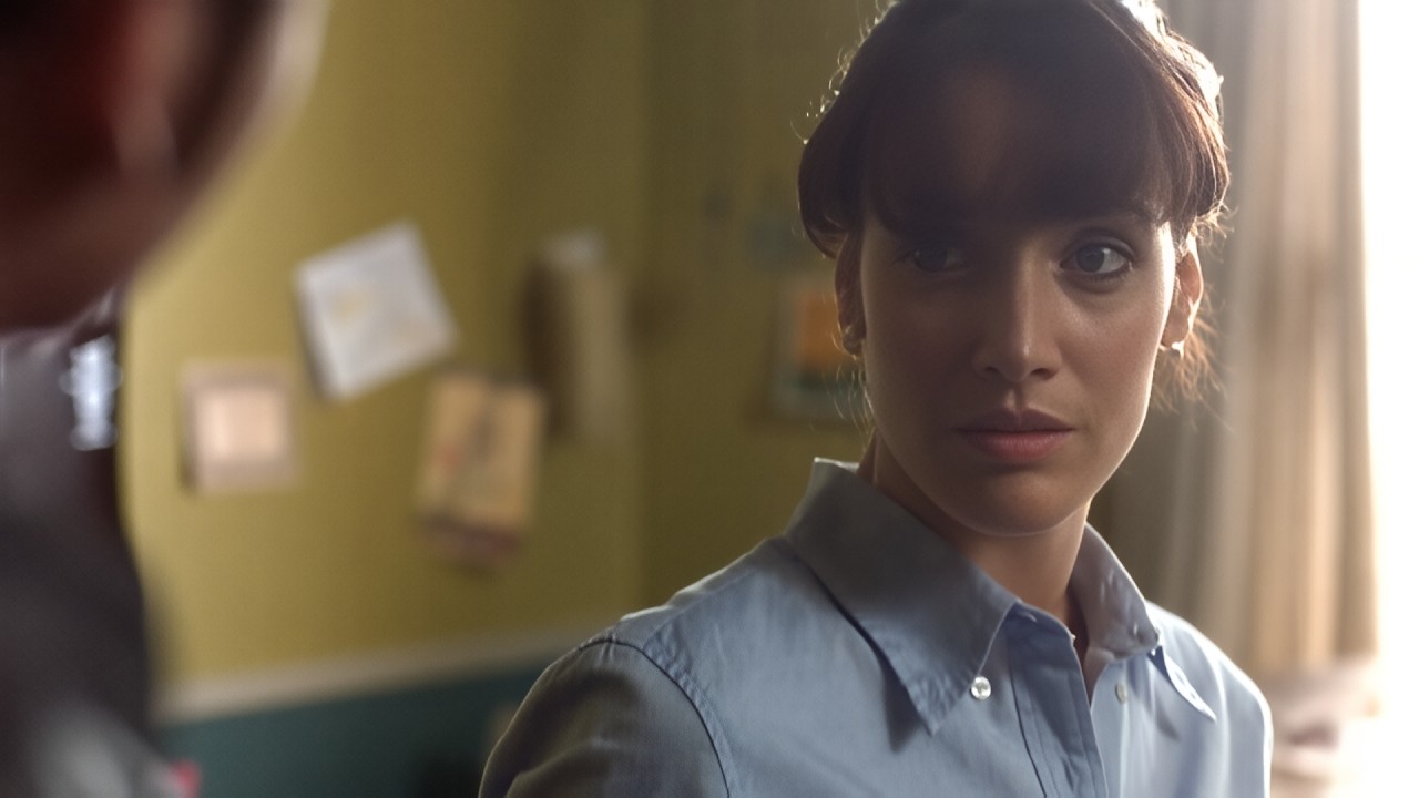 SEDUCED BY A DANGEROUS CONVICT! ???? Out of Pocket (2001)