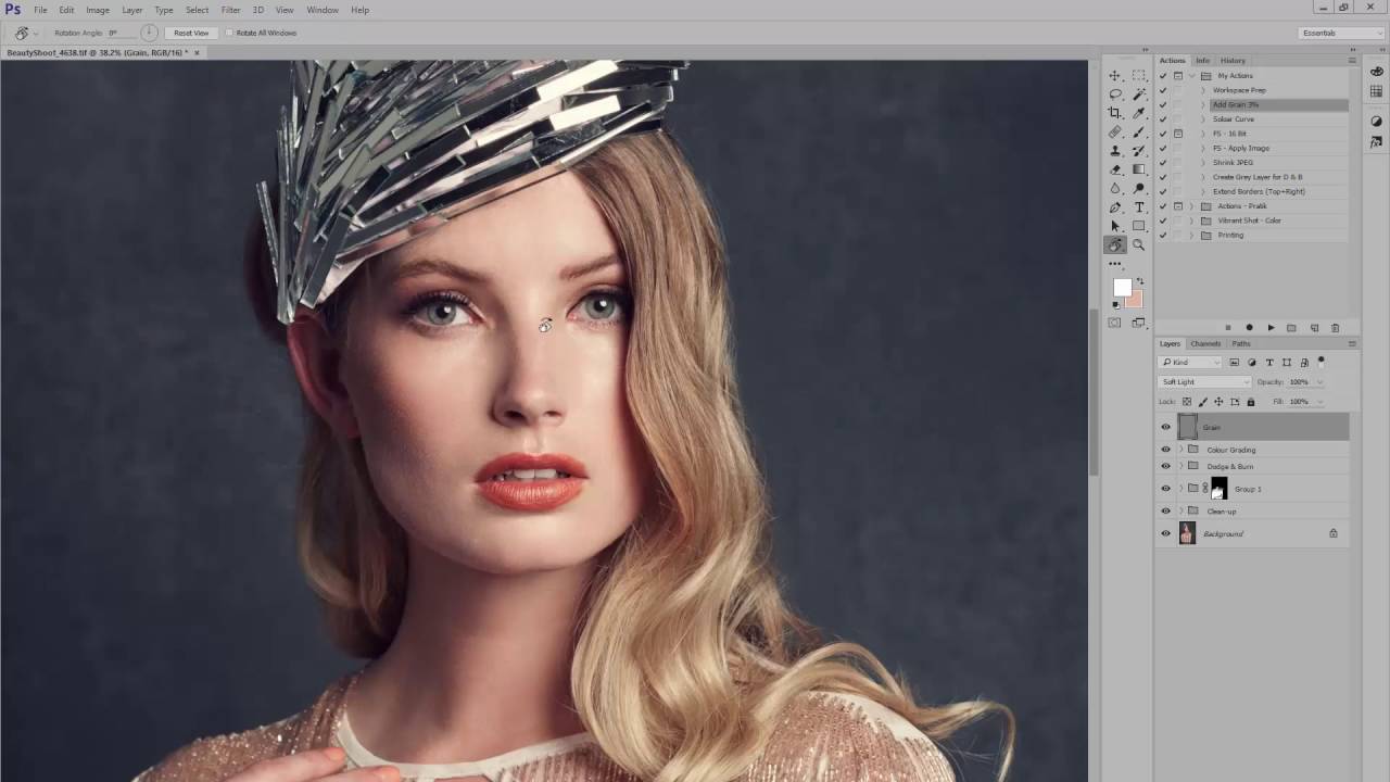 Beauty Retouching in Photoshop How To - Workflow Timelapse