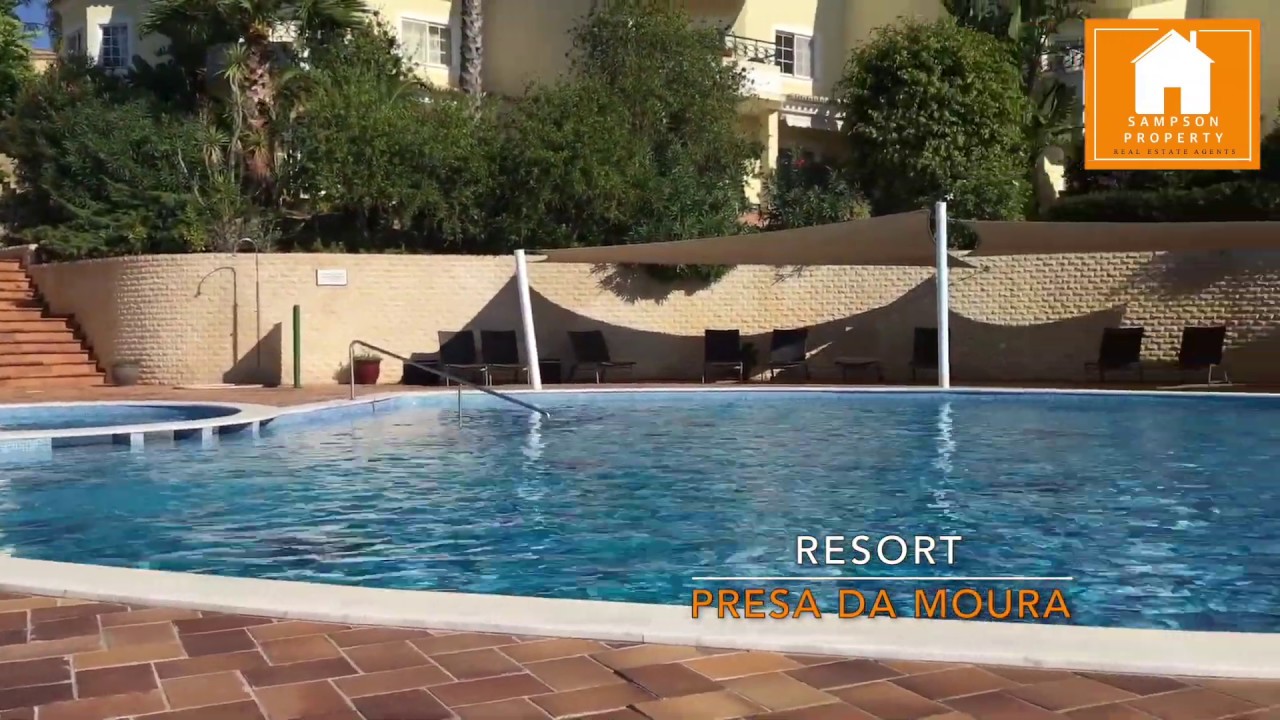 Duplex 3 bed apartment for sale on Presa da Moura resort, Carvoeiro