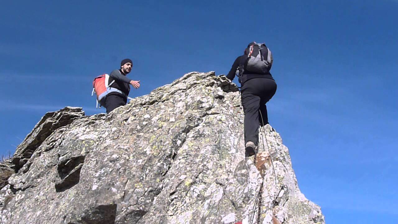 Pin By Hayley Constantino On Gardening Spain Palm Springs Architecture Palm Springs Houses Palm Springs