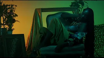 Beverly Bardo - Mamadou (Official Video) Beverly Bardo - Mamadou (Official Video)