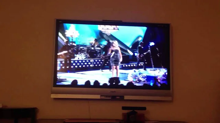 Miranda Lambert - Mama's Broken Heart (Live from MCM Garden