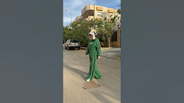 شوف البنت الغنية عملت ايه مع البنت الفقيرة 
