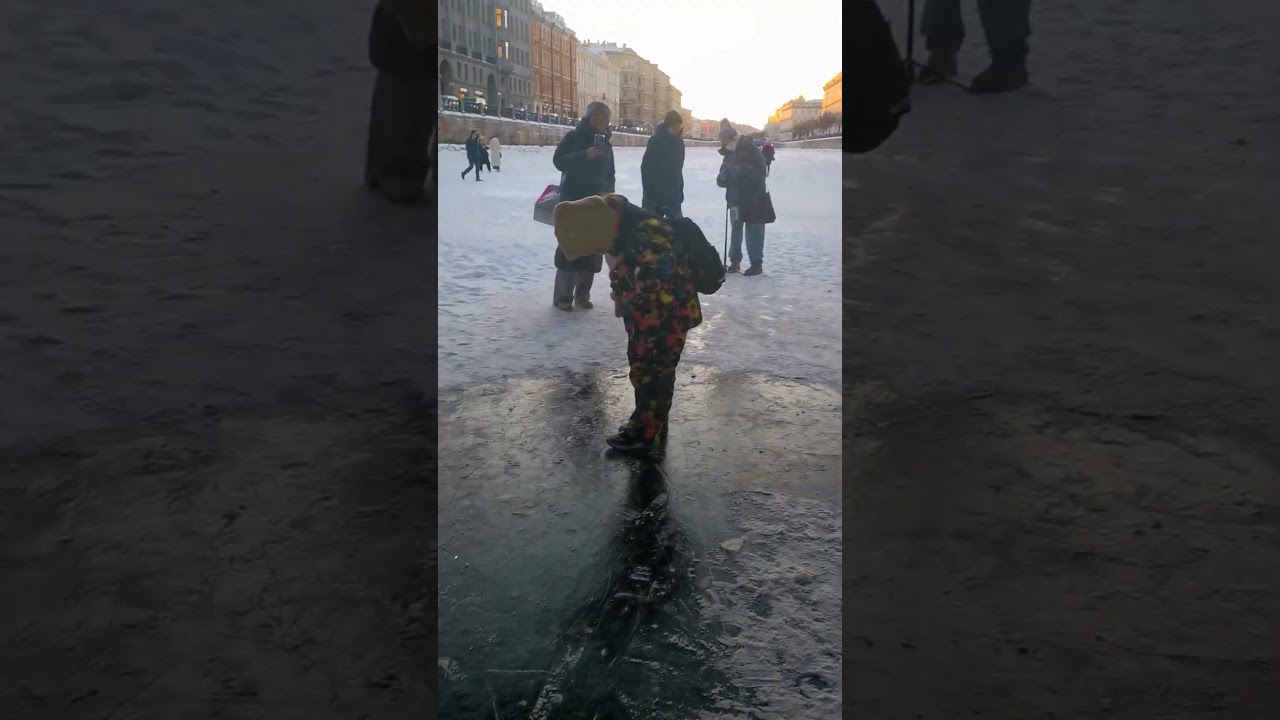 Завораживающая река Мойка во льду/ 2026