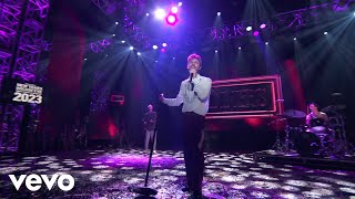 FINNEAS - Let’s Fall In Love For The Night (Live From New Year’s Rockin’ Eve 2022)