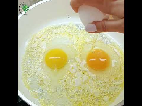 نیمرو با خامه رو درست کن ببین چقدر خوشمزه است