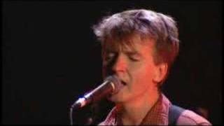 Neil Finn & Friends - There Is A Light That Never Goes Out chords