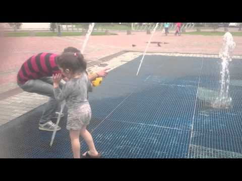 წუწაობა ერას მოედანზე