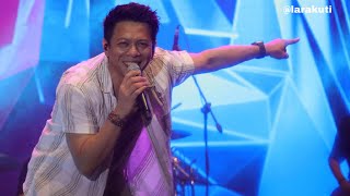 Lagu Untuk Menghilangkan Masa Lalu dari NOAH Band 🤭 - Bebaskan Energimu Konser 2023 Makassar