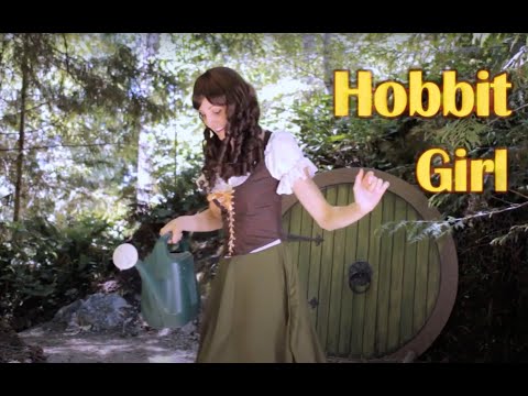Hobbit Girl - Lord of the Rings/Shire Life/Barbie Girl Parody