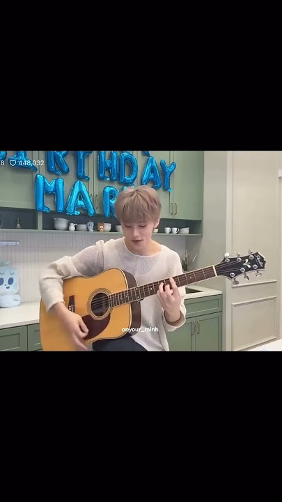 happy birthday aegi~~🦁🤏 MARK LEE : EARLY BIRTHDAY LIVE on Weverse  || 250730 #mark #kpop #nct