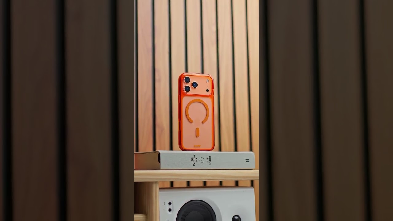 Seeking a case that turn your phone's look with crystal-like clarity? ✨