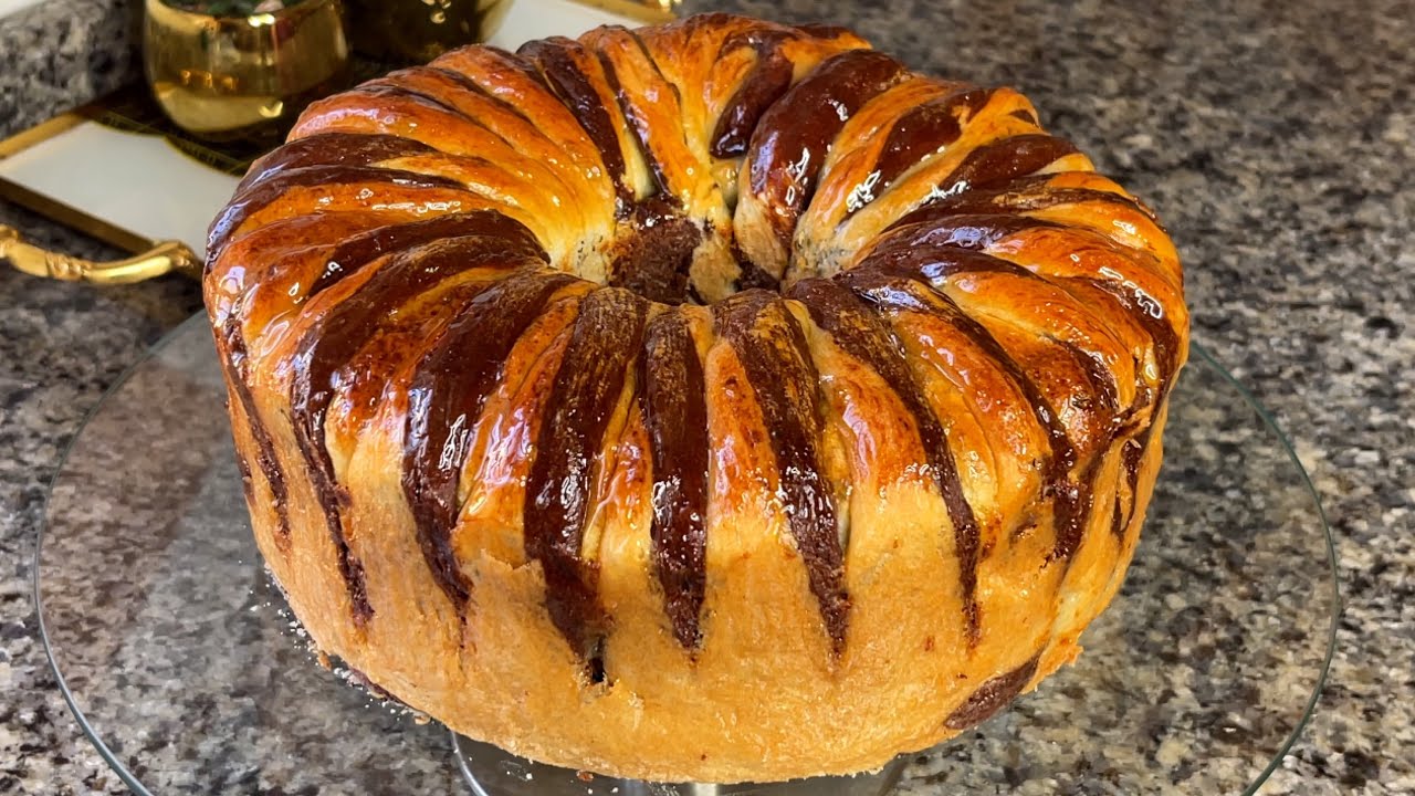 أحسن من الكيك وأخف من ريشة بطريقة سهلة ومكونات جد بساطين 👌🏻بريوش العيد مفشفش كيذوب في الفم