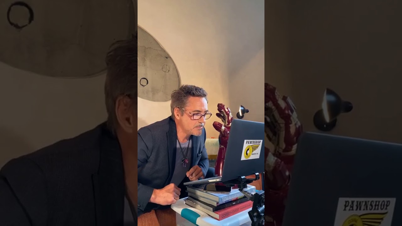 ROBERT DOWNEY talking to INDIAN Fans ! | LIVE | Robert Downey Jr. Official