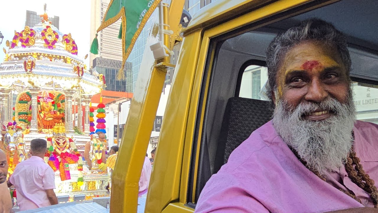 🇸🇬 10.10.25 - Sri Mariamman Temple Firewalking Silver Chariot Procession 🇸🇬