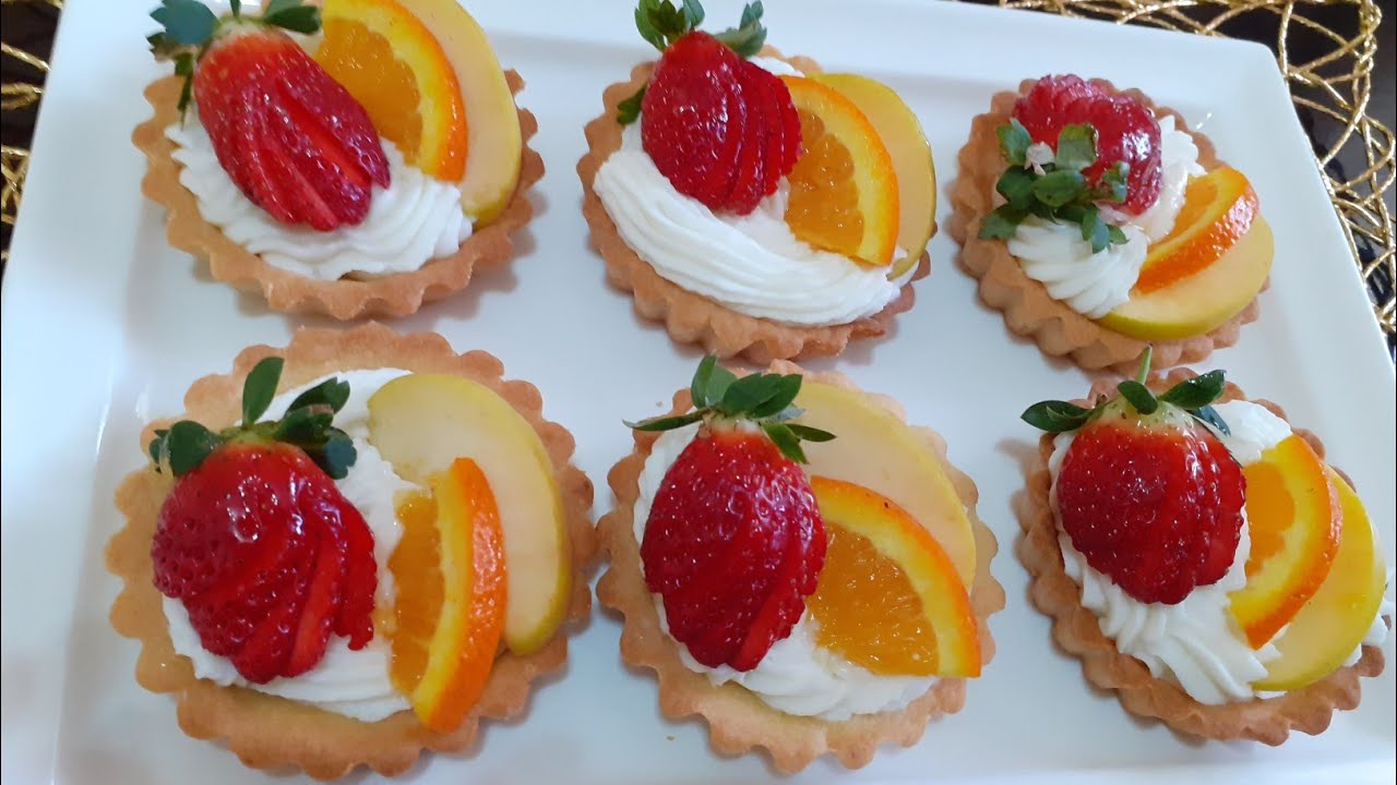 تارتولات بالكريمة ديبلومات وفراولة بعجينة مقرمشة وناجحة للسهرات رمضان والمناسبات