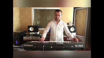 Roland e-a7 sampling sax