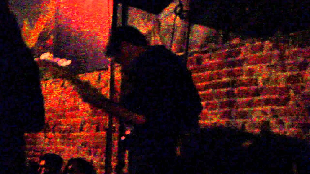 Feeding People- Uranium Sea Live at The Smell