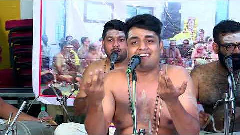 Vel muruga Vel muruga and Om murugesa song rendered by tripunithra jayaram group at mandala pooja