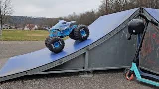 Download lagu Spinmaster Mega Megalodon XXXL