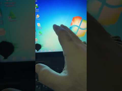 لو العيب ده فى شاشه اللاب توب اوعى تلمس الشاشه 