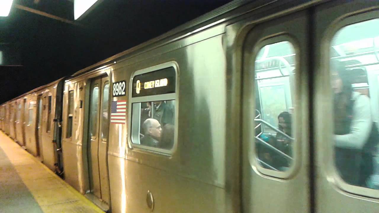 R160 Q Train at Neck Road - YouTube