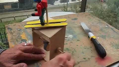Skier automaton toy