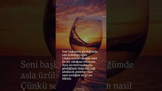 Sevi̇nce Yeni̇den Nasil Sevdi̇ği̇mi̇ Sen İyi̇ Bi̇li̇rsi̇n Mutlu Etmek Mutlu Olmak İçi̇n Dünyayi Durdururum Resimi