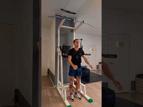 пресс за 30 дней, выкладываю каждый день 1. Строгий атлет #fitness #gym #motivation #sports #shorts