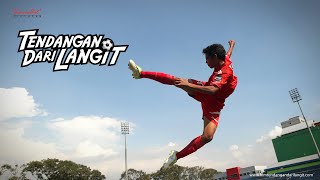 Tendangan dari langit (trailer)