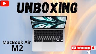 Unboxing MacBook Air M2.