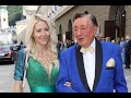 Simone Darum macht sich der harte Sparkurs bei Lugner Witwe jetzt bezahlt