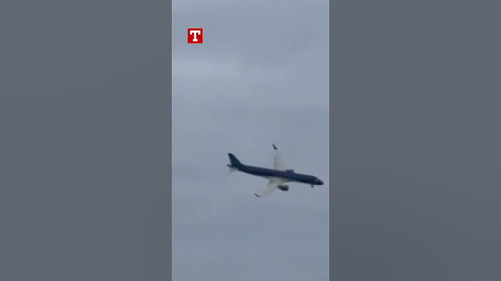The moment the passenger plane crashed in Kazakhstan!