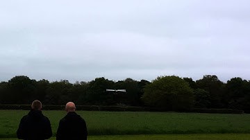 Stefan Simmons flying his trex 700.