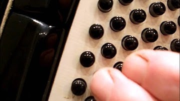 accordion fastrack 5. The BASS BUTTONS