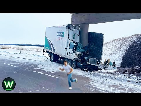 Tragic! Ultimate Near Miss Video Of Biggest Trucks Crashes Filmed Seconds Before Disaster !