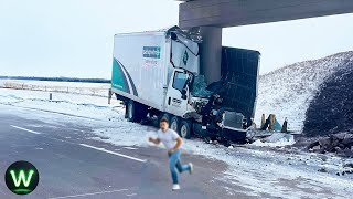 Tragic! Ultimate Near Miss Video Of Biggest Trucks Crashes Filmed Seconds Before Disaster !