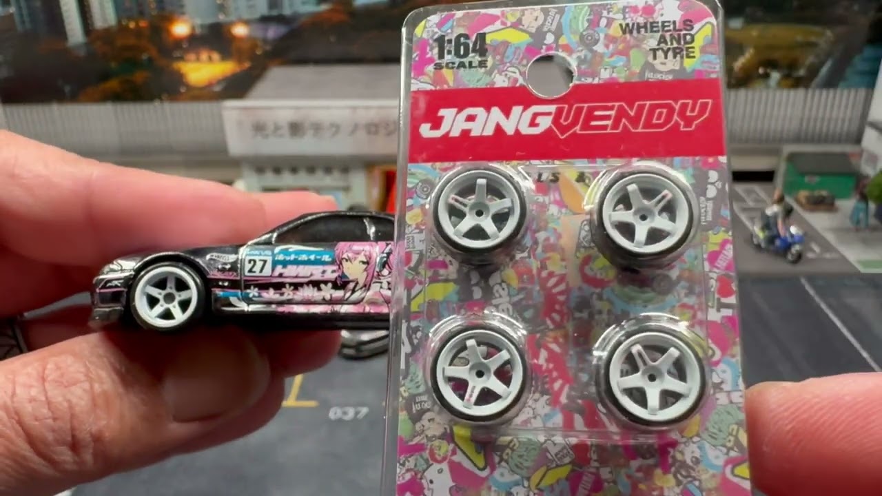 **Покажу и расскажу** о своих покупках на местной выставке игрушек, а также о находках, которые м...