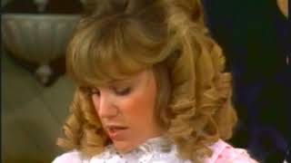 LORETTA ON DINAH'S PLACE 1