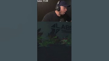 How is this BUG even possible??😬 #escapefromtarkov  #tarkov  #eft