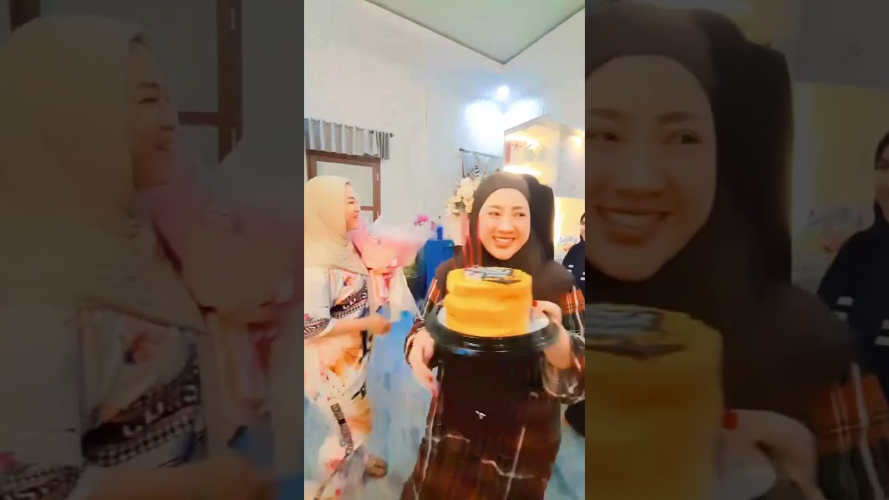 Surprise Putri untuk bundanya