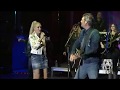 Blake Shelton & Gwen Stefani -- ''Go Ahead And Break My Heart'', September 30, 2017