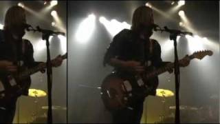 Video thumbnail of "Band Of Skulls - Death By Diamonds And Pearls"