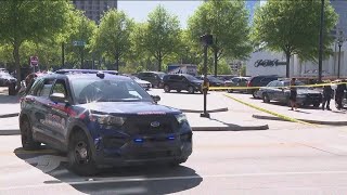 3 people shot near Phipps Plaza in Buckhead, Atlanta Police say