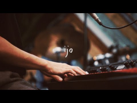 既に廃盤となっているインディーズ作品「ijo」「SHRIMP」収録